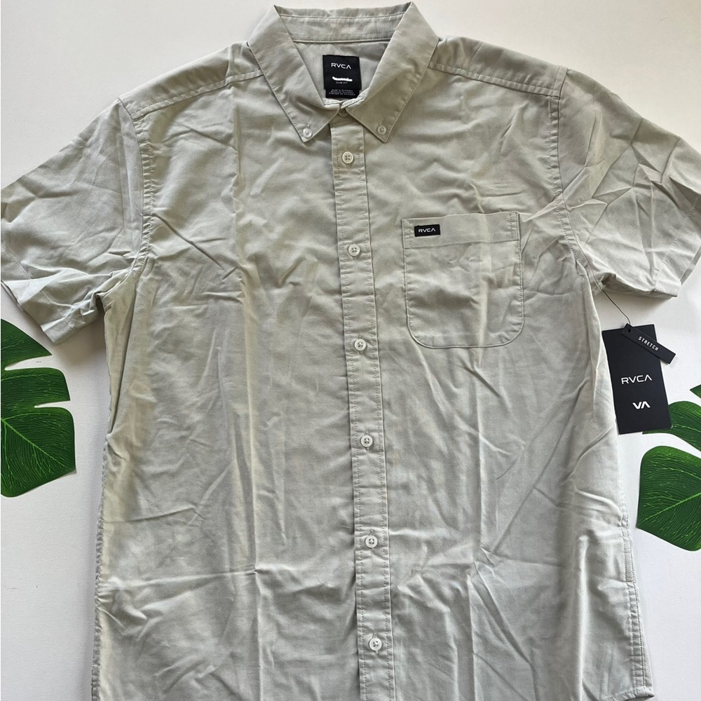 🌴RVCA That’ll Do Stretch Short Sleeve🌴